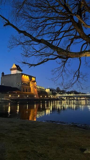 New Apartment With A View In The Town Center Narva Ngoại thất bức ảnh