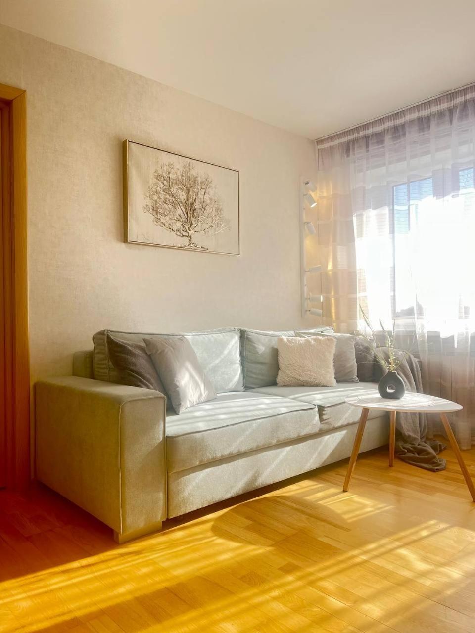 New Apartment With A View In The Town Center Narva Ngoại thất bức ảnh